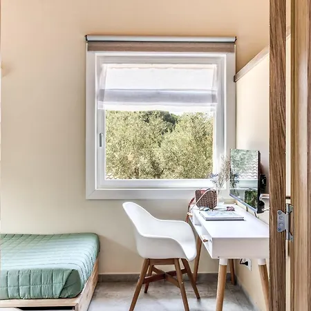 Maison Annie - Mental Wellness Retreats